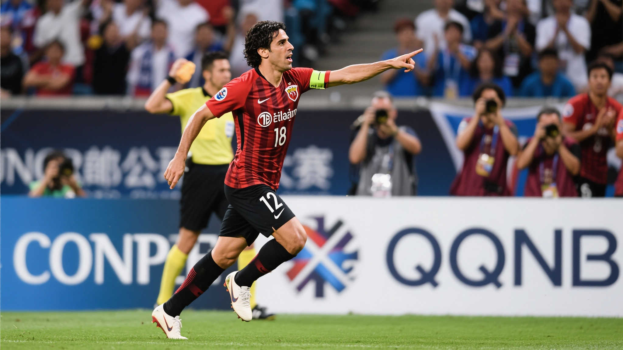 弗兰-加西亚:世俱杯信心倍增,3分激励我们奋勇向前 近期的比赛中,弗兰-加西亚展现了惊人的表现,他为球